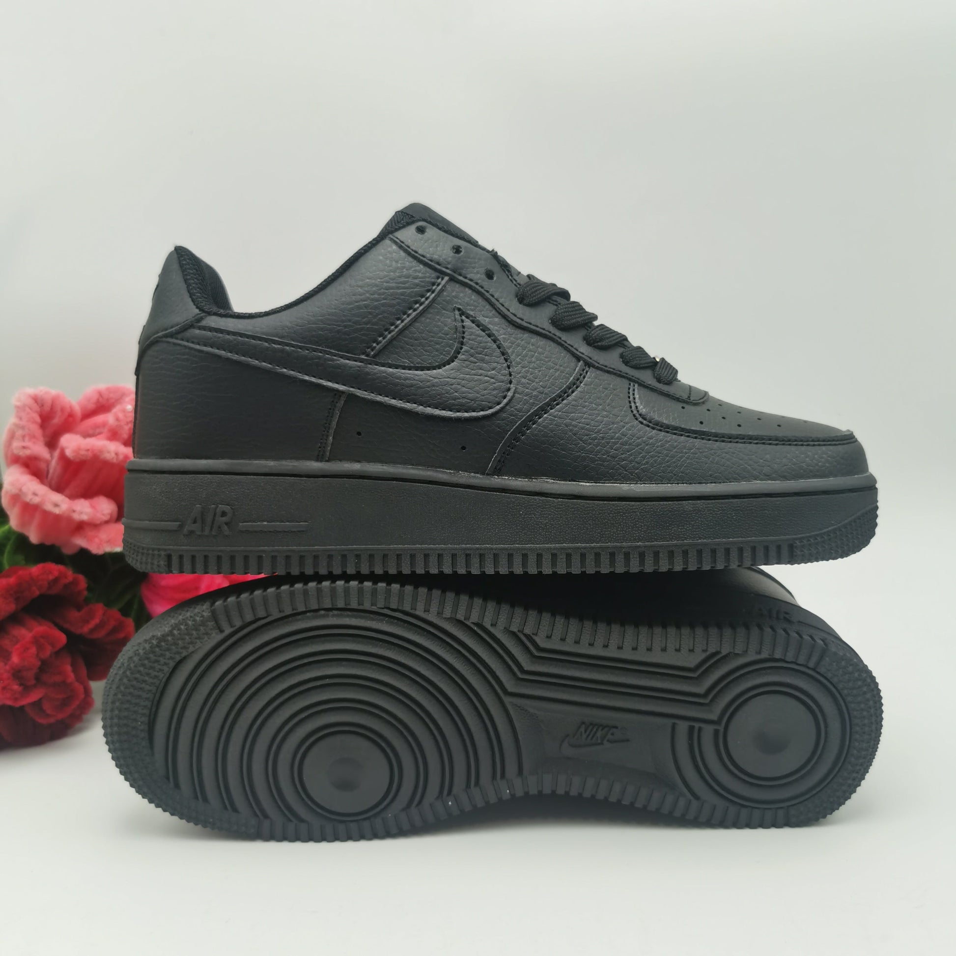 Nike Air Force 1 - Black